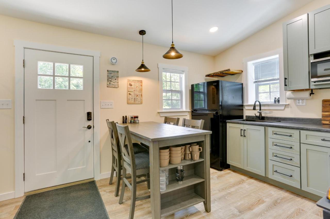 Secluded Poconos Cabin With Fire Pit On 75 Acres! East Stroudsburg Exteriér fotografie